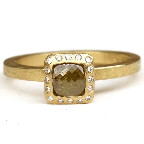 18k Yellow Gold Square