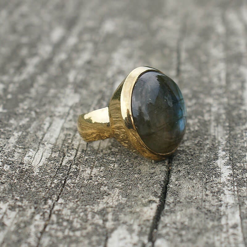 Waimea Labradorite Ring