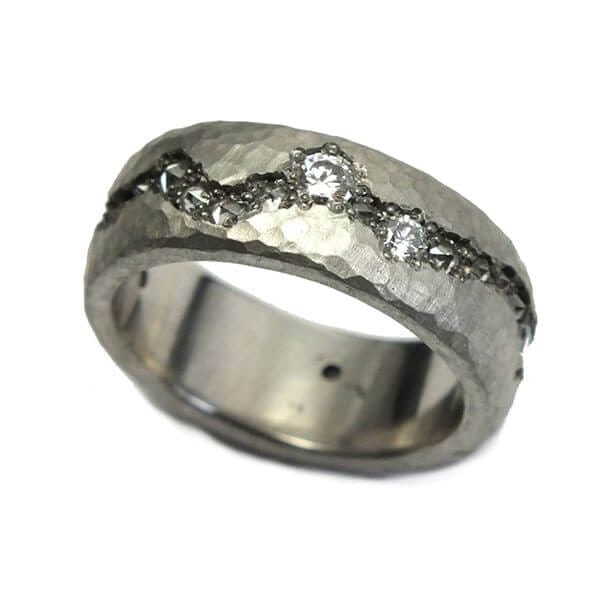 Silver Hammered Fissure Diamond Band